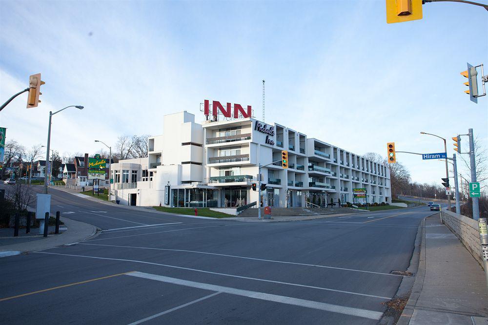 Travelodge By Wyndham Niagara Falls Fallsview Exterior photo